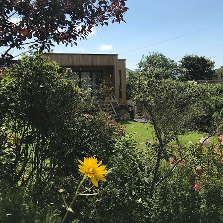 مبيت وإفطار Morecombelake Uplands Garden المظهر الخارجي الصورة